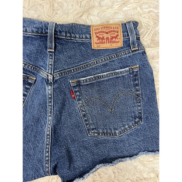 Levi's Premium 501 Jean Shorts Women's Button Fly Distressed Cut-Off Denim Sz 27 - Picture 8 of 10